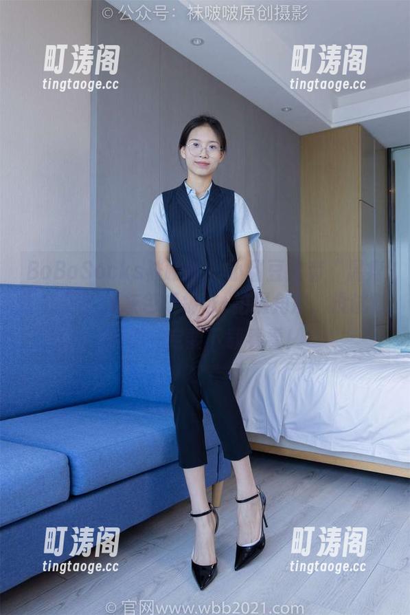 BoBoSocks袜啵啵 - 小甜豆全套“显瘦”技巧：浅灰色短棉袜+拍摄角度，没试过的你一定要下载看看！