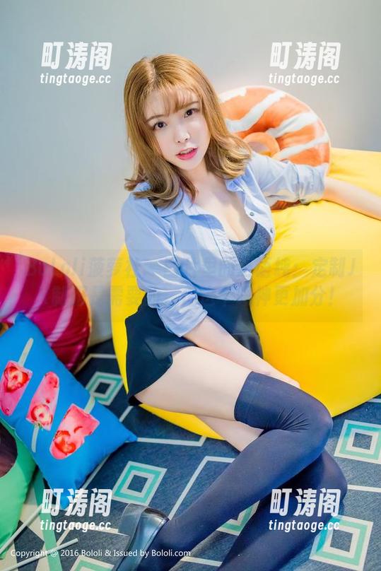 BoLoli菠萝社 - 图片里的王语纯：定制JK制服是需要的，但这个眼神更加分！