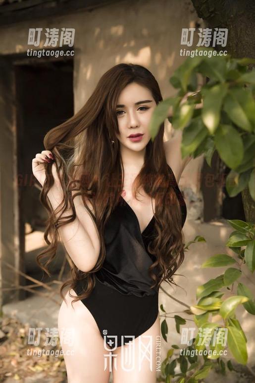 GIRLT果团网 - 让王语纯的高清图包驱散关于泳池的所有刻板印象。