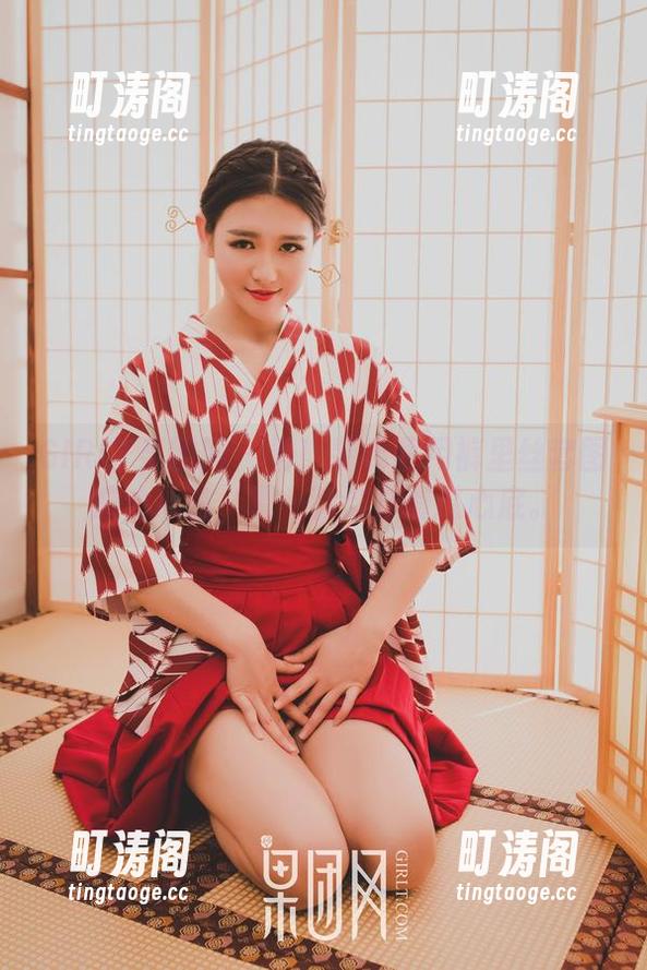 GIRLT果团网 - 看！裴希西用裤里丝套图撩动心弦，嗯…就这样滑过心底。