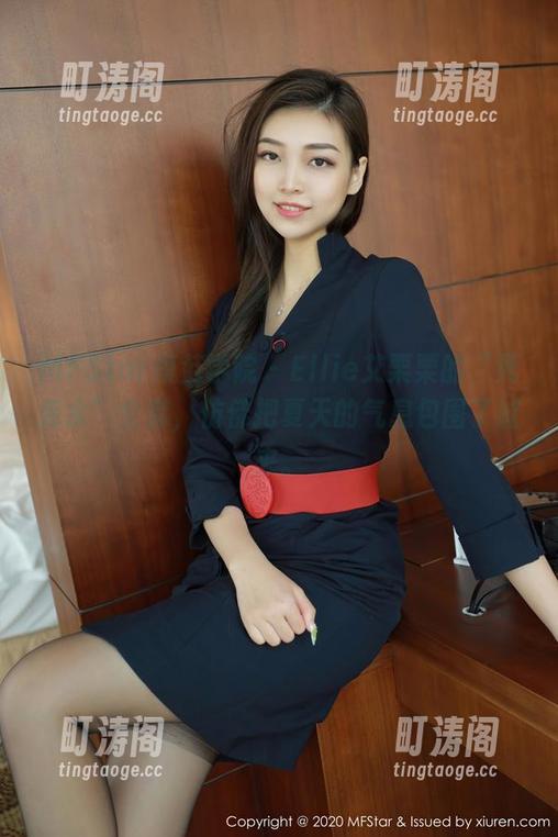MFStar模范学院-Ellie艾栗栗 MFStar模范学院 - Ellie艾栗栗的“死库水”全套,仿佛把夏天的气息包围了过来。