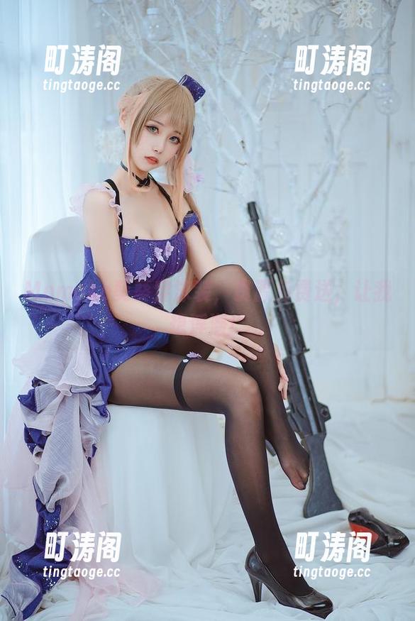 Momoko葵葵穿泳装，资源免费送，让我想浮潜！