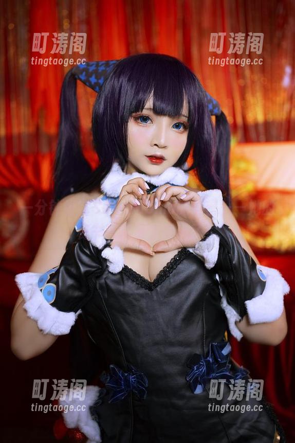 一分钟看完SayoMomo的秘密——她的秘书写真集太诱人了！