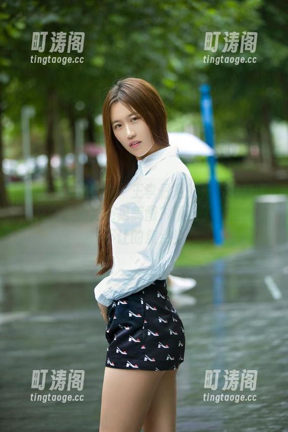 TuiGirl推女郎 - 王李丹尼的照片更新了，究竟是美足还是美图？精选了几张当仁不让的焦点！