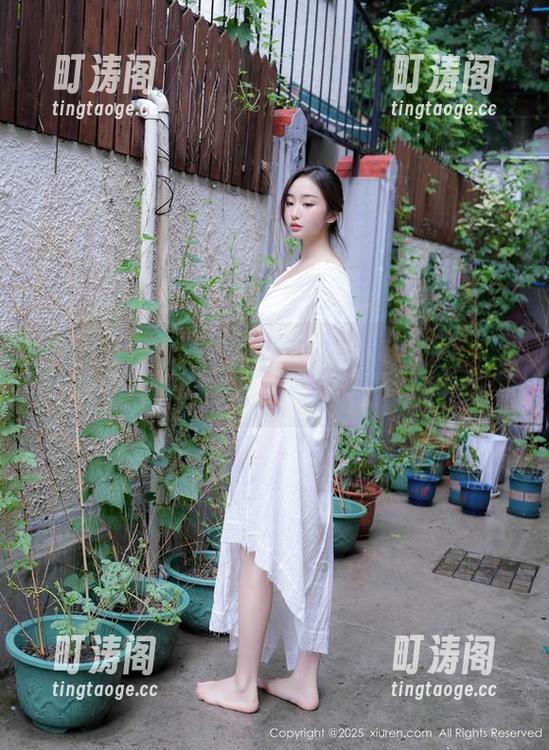 Xiuren秀人网 - 一言不合就放毒，奶e豆学妹合集来了！