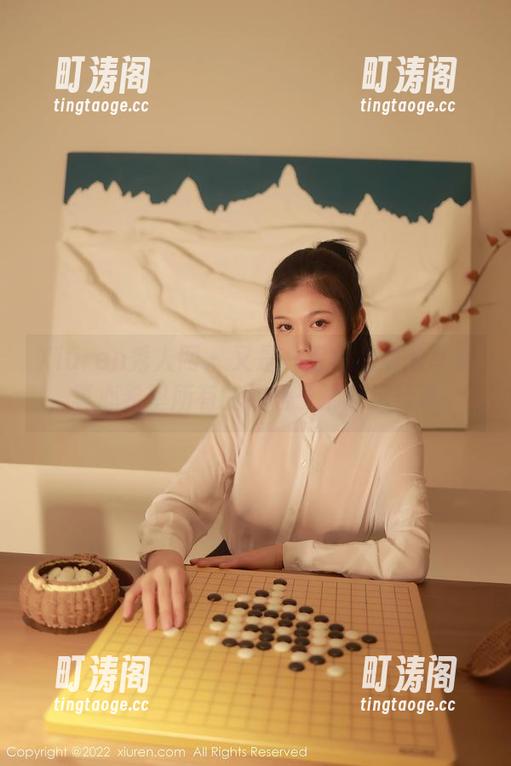 Xiuren秀人网 - 又是一组杨晨晨的写真，真心希望所有的红裙子都有这待遇。