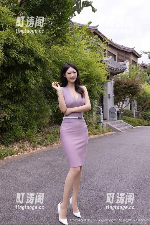 Xiuren秀人网-燕甘甘 Xiuren秀人网 - 燕甘甘的豹纹图包,这种图案看得我快要奔跑了,果然是一种本能。