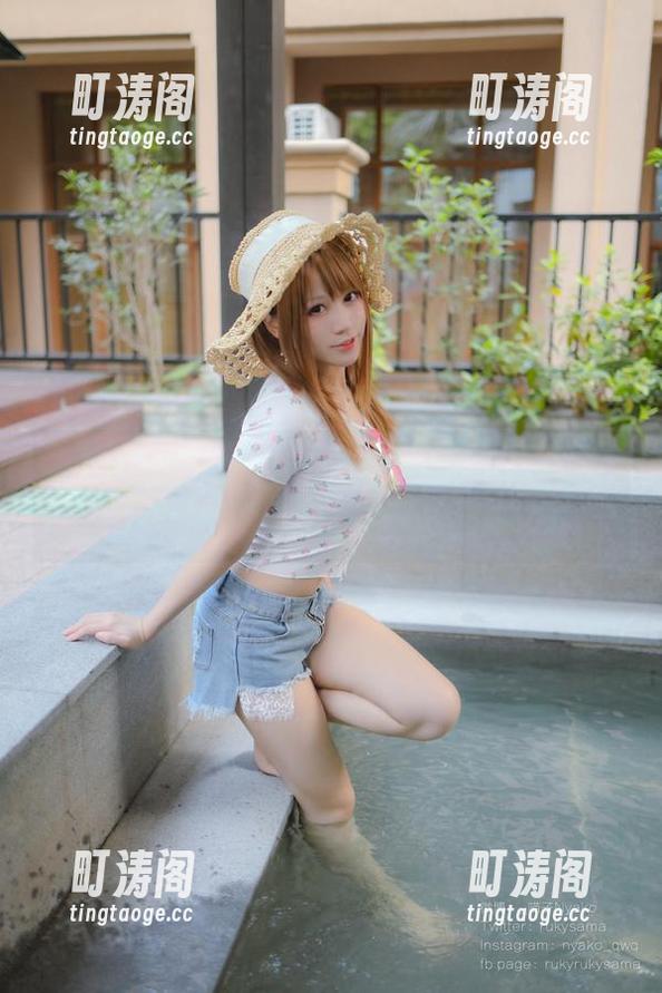 nyako喵子大魔王 谁说婚纱只能单一?nyako喵子大魔王的纯白壁纸,高清效果依旧惊艳!