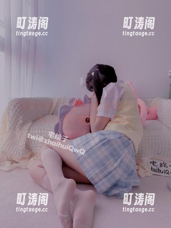 二阶堂宅绘子又来了，私拍作品白色，看着都想开个清新小萌宠的！