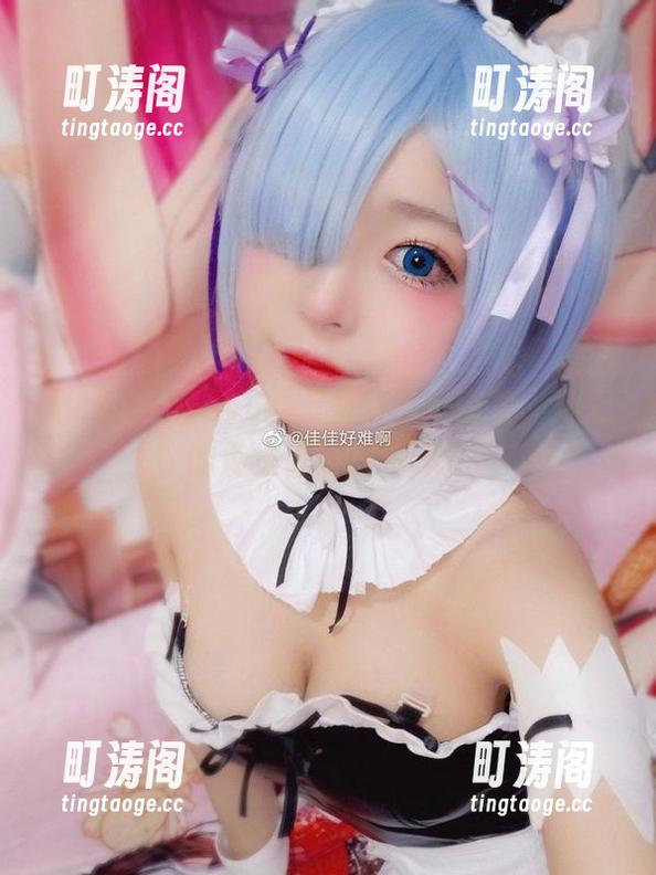 佳佳酱ovo 看,佳佳酱ovo的万圣节私房图集,身上的魔法你猜得着吗?