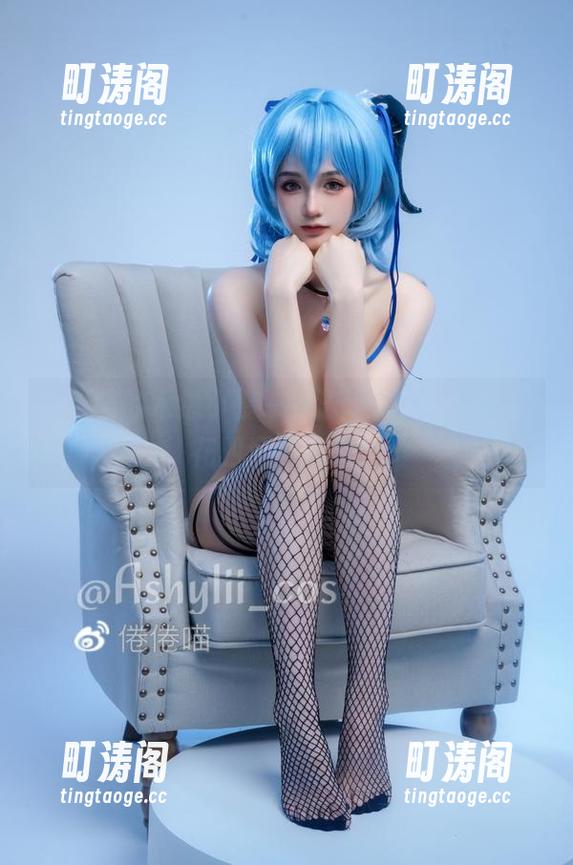 倦倦喵的水边小聚——泳池套图，一个水花四溅的周末！