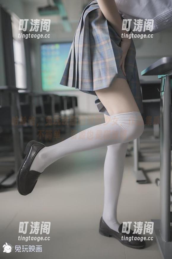 哈哈哈，兔玩映画的油画少女，作品集真不简单，资源也是稀缺呀。