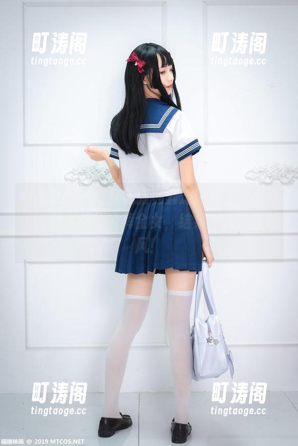 喵糖映画 - 这套礼服在蠢沫沫身上，比如说，原本很仙的拜金女，结果变成了奇葩风！