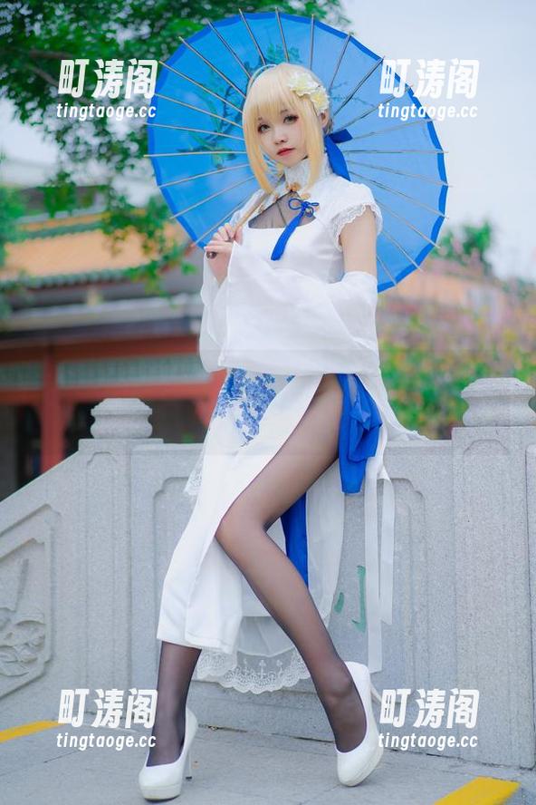 这组“大大卷卷小卷”的内衣双马尾写真集，谁看了不想把高清打印出来呢？