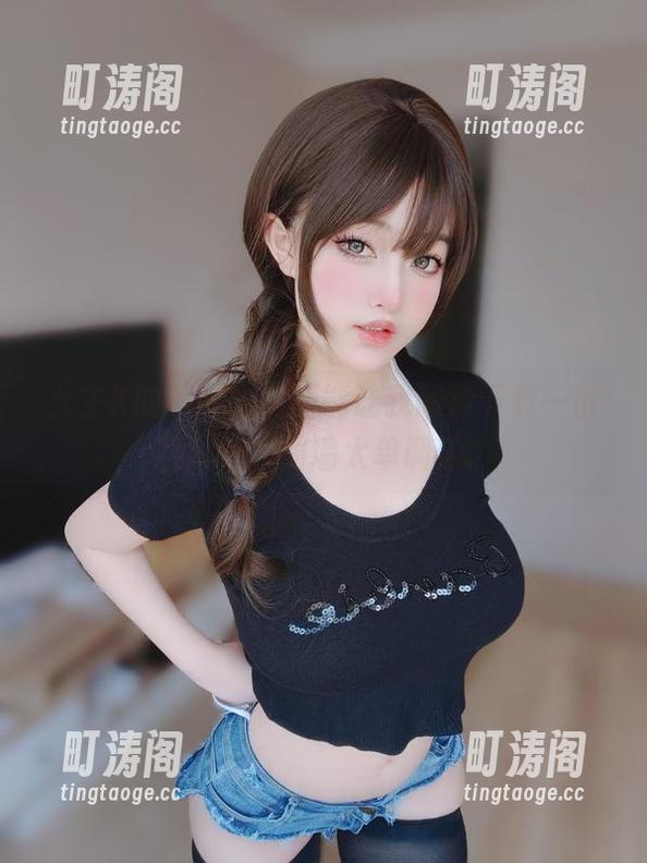 女主K的旅拍，能不能让我高清下载一份回家？我的墙太单调了。