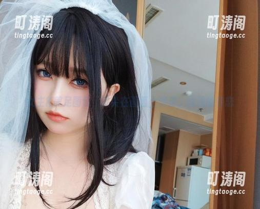 女主K美足图包，指尖在画面上游走，浅浅的眷恋
