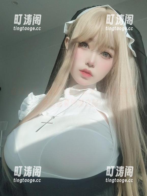 在线社交，资源库里的夏天——女主K的性感盛夏沙滩之旅！