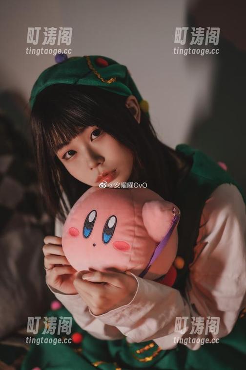 牛仔裤界的高级cos，安曜曜的高清演绎，一切都很微妙。