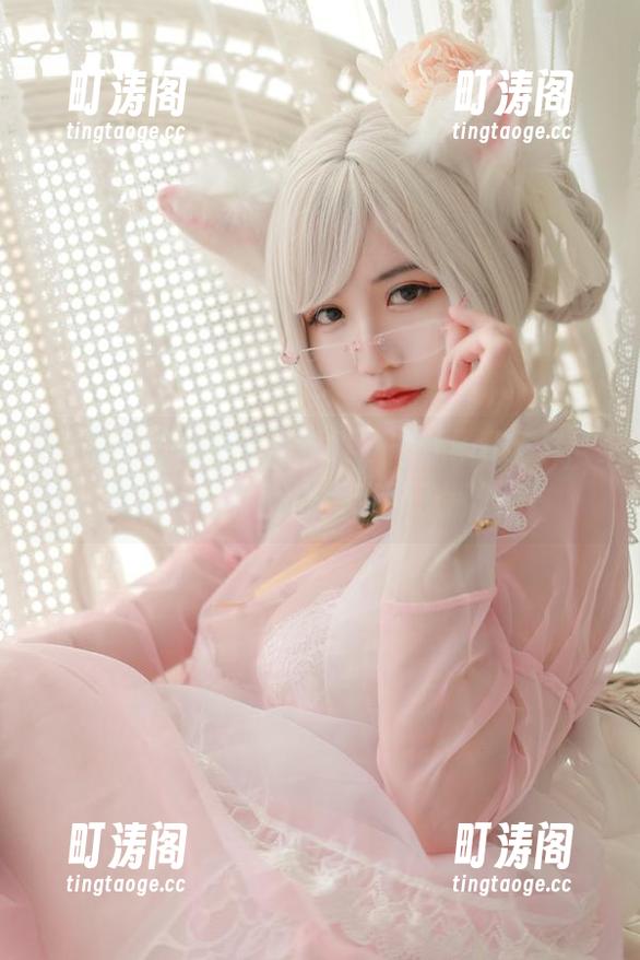 小仓千代w的写真合集，KafkaHSR，我擦，这东西搞得我脑子都懵了