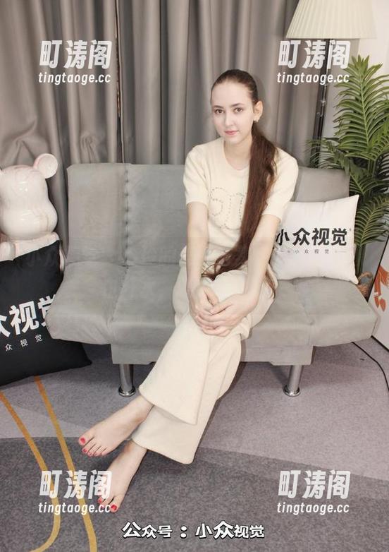 小众视觉 - 玲玲的美图合集，清纯的就像白开水，喝了还想再来