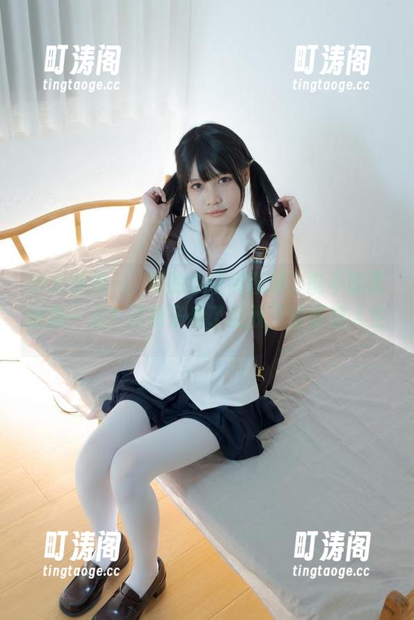 少女秩序 - 晞可的牛仔裤图册，能不能再随意一点？这裤子看了让我开始怀疑人生。