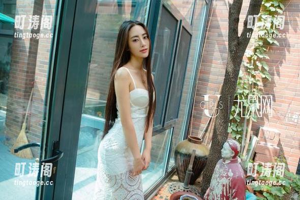 尤果网 - 欣杨Kitty的泳装冒险：原图全集，只有你想不到的姿态！