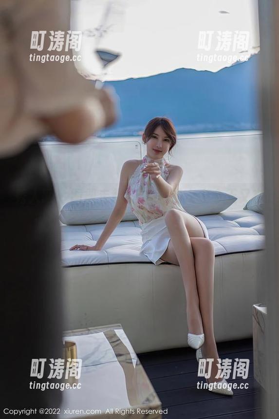 秀人网 - 图册走起，UU酱的女友今天又在搞事情！