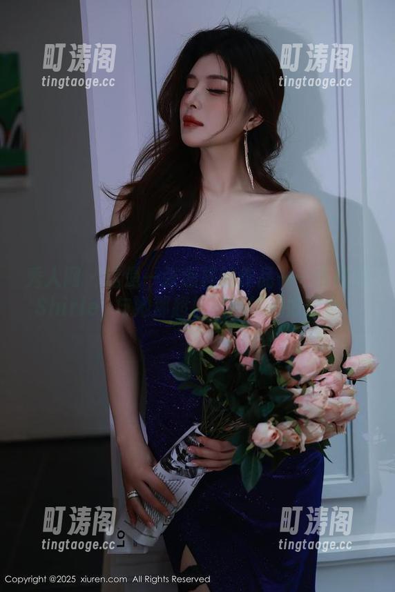 秀人网 - 这是一张怎样的作品——伍晓丽Shirley与她那超模长腿的绝妙配合。