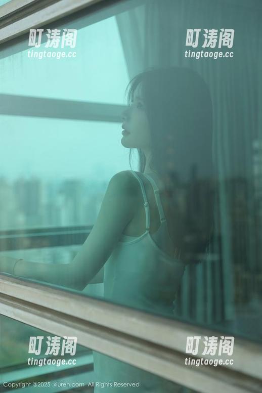秀人网-刘婷婷 秀人网 - 这组户外写真,原图与精选,一不小心就被刘婷婷圈粉。