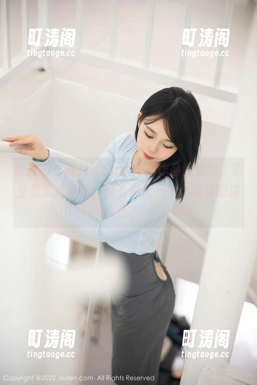 秀人网-陈梵妮Fanny 秀人网 - 陈梵妮Fanny的作品集更新,职业装就这感觉,真有意思,一个微妙的挑逗。