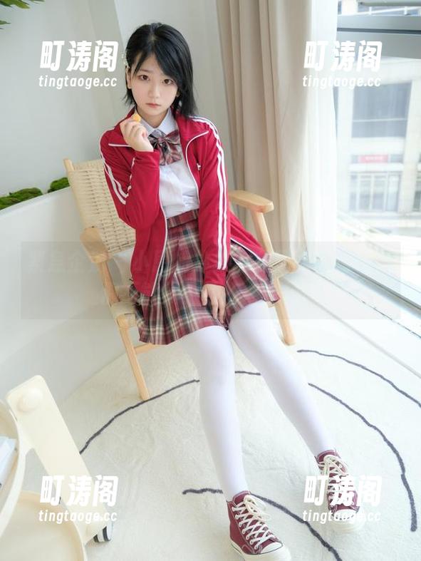 紧急企划-小恩 紧急企划 - 小恩的体操服美图集:谁说我们不能优雅地扭曲自己?
