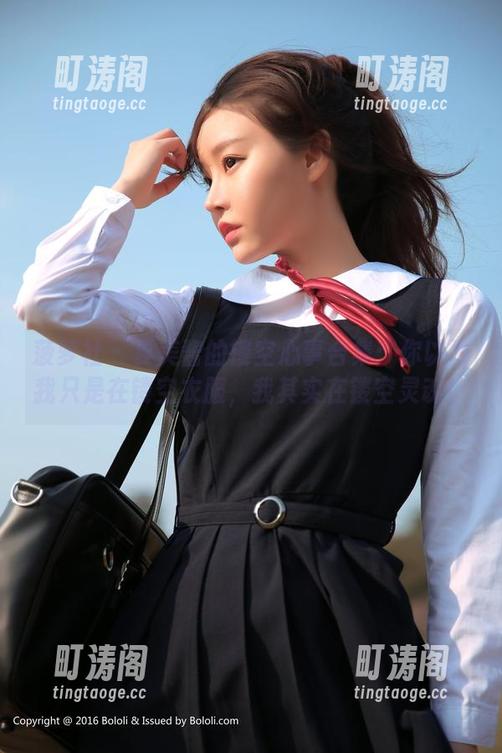 菠萝社 - 夏美酱的镂空心事合集：你以为我只是在镂空衣服，我其实在镂空灵魂！