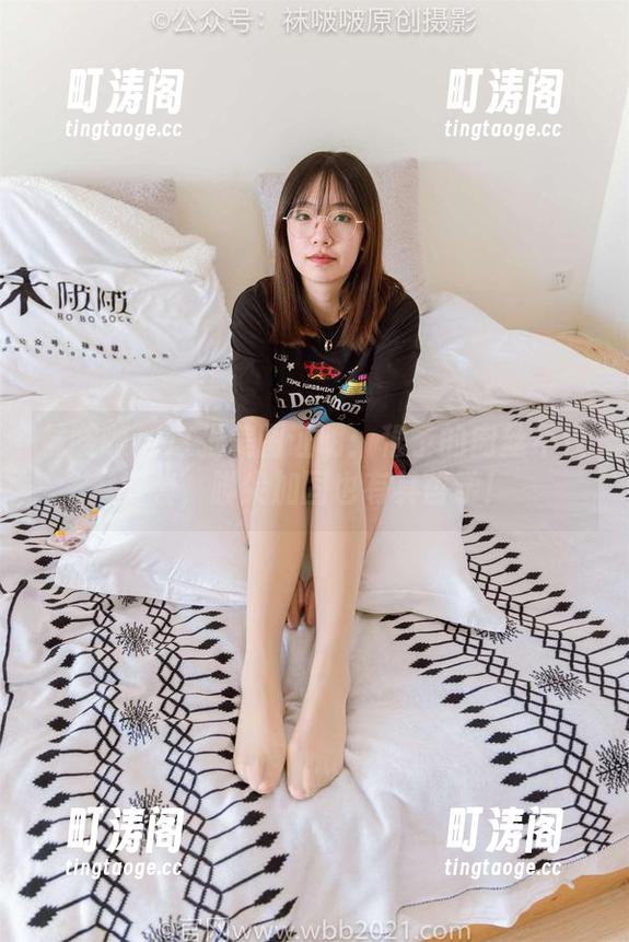 袜啵啵 - 这张美图证明：稚予的肉丝不仅好看，脚尖加固也有其哲学！