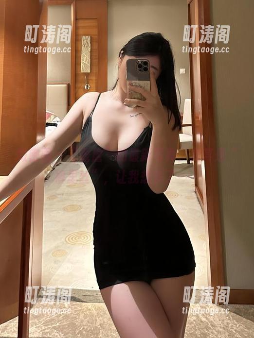 微密圈 - “詹詹”的最新写真，尤其是“裤里丝”，让我想多了……