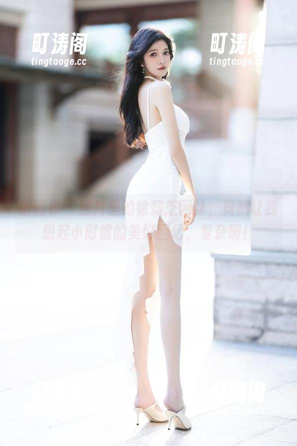 语画界 - 照片里的徐莉芝网袜，竟然让我想起小时候的美好回忆，复杂啊！
