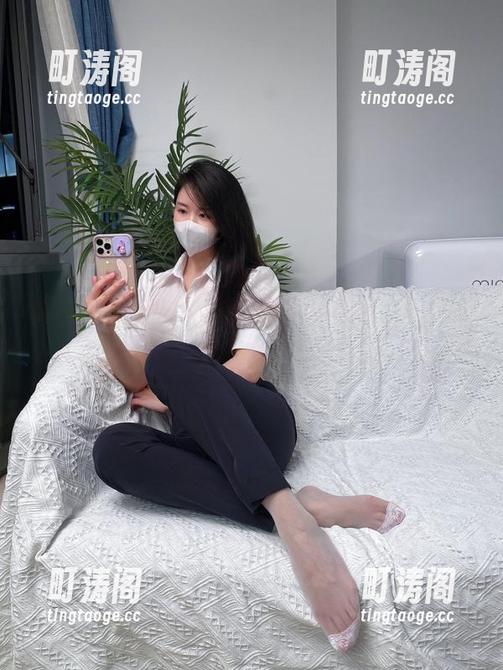 微密圈 - 软妹小九九的女仆图集，下载速度小心点！