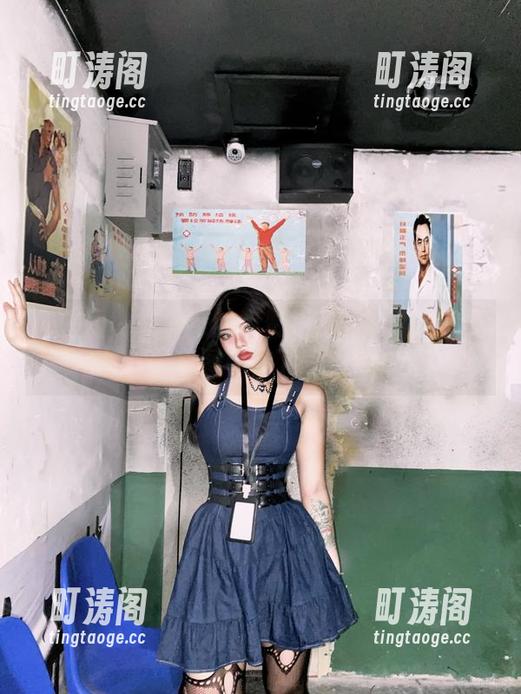 微密圈 - 陈佩奇的点赞之路：老婆的美丽套图等你下载！