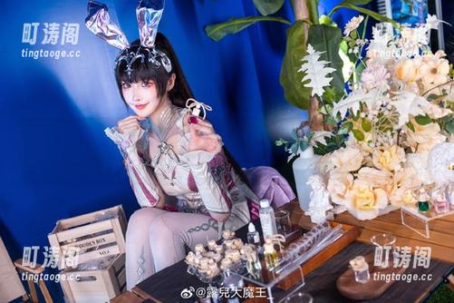 每一张照片都在说话，露儿大魔王的女王风范让我忍不住再看一遍。